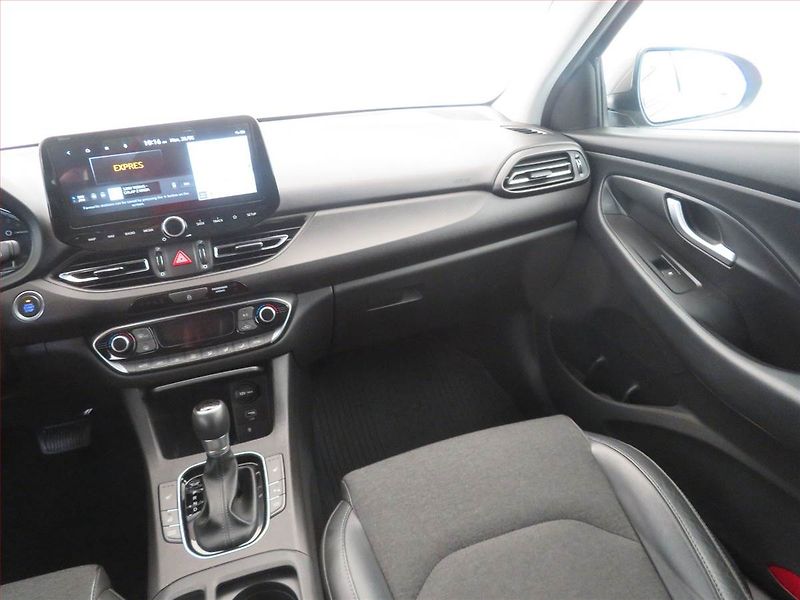 Hyundai i30 (2020) 1.5 T-GDI MHEV, Automat - fotka 8 z 18