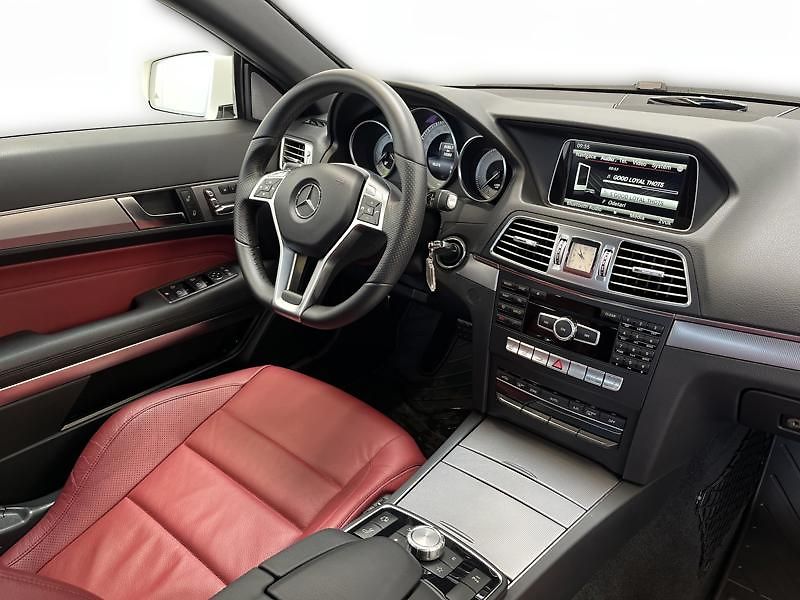 Mercedes-Benz Třídy E Třídy 350 kabriolet AMG Line - fotka 19 z 25