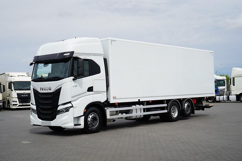 Iveco S-WAY (2023) 420 6x2 skříňová nástavba - fotografie inzerátu