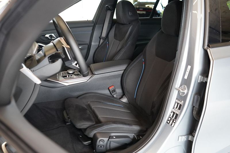 BMW Řada 3 320d xDrive Touring, HUD, ACC - fotka 18 z 43