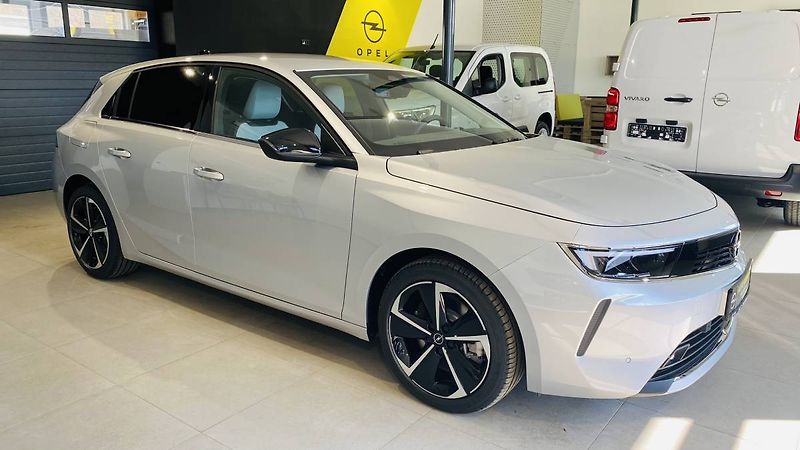 Opel Astra Elegance HB 1.6 PHEV 132kW/180 - fotka 3 z 28