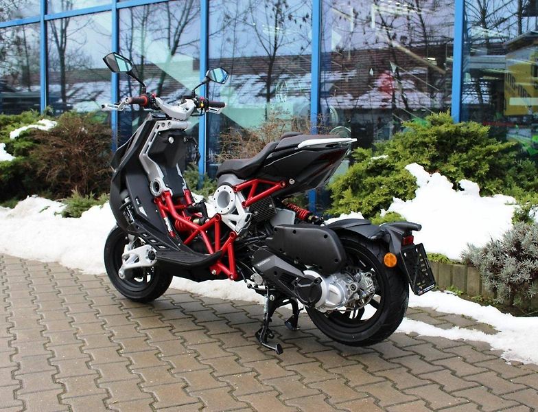 Italjet Dragster 125 (2023) MODEL 2023 SKLADEM akce - fotka 7 z 7