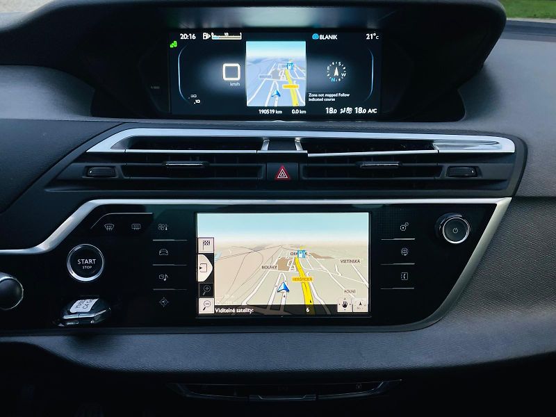 Citroën Grand C4 Picasso 2.0HDi MAN 7MÍST KAMERY TAŽNÉ - fotka 35 z 60