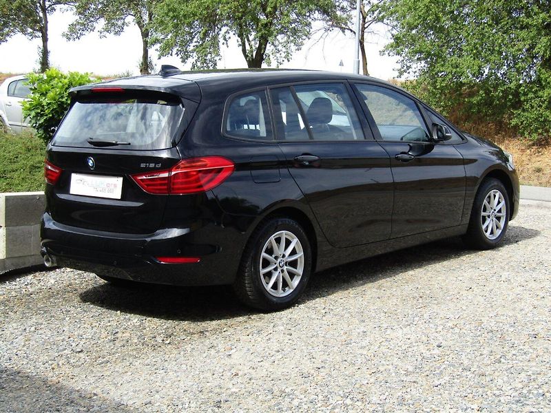 BMW Řada 2 (2019) GT 216D AUTOMAT - fotka 11 z 37