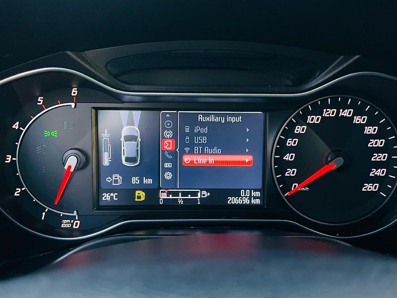 Ford Galaxy 2.0TDCi MAN 7MÍST KAMERA TAŽNÉ - fotka 43 z 45