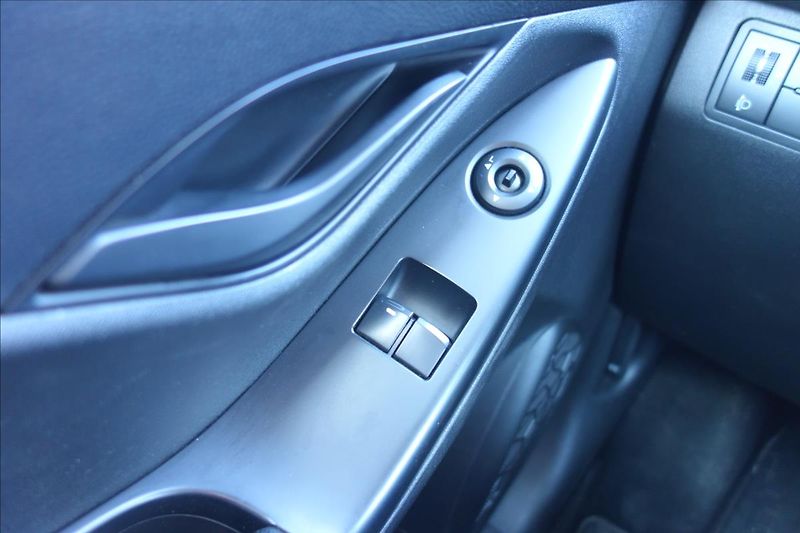 Hyundai ix20 1,4 CVVT, ČR, KLIMATIZACE. - fotka 27 z 30
