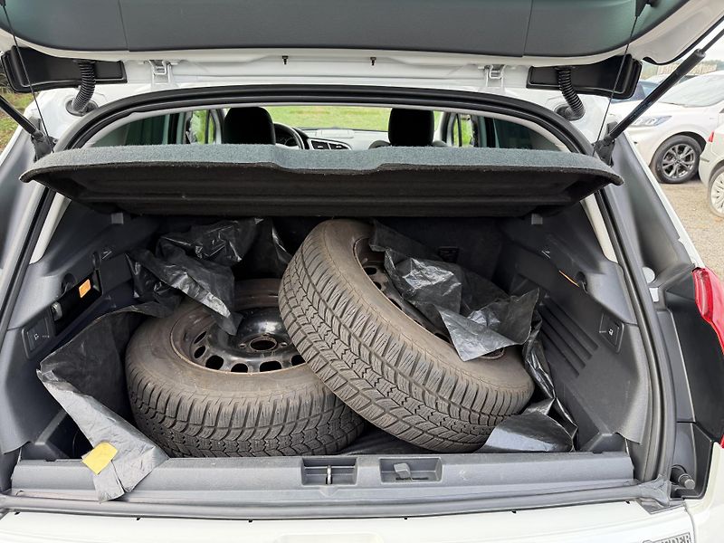 Peugeot 3008 1.6 HDI - fotka 10 z 24
