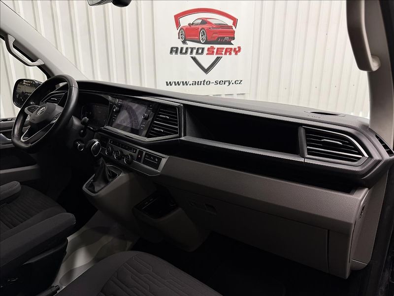 Volkswagen Caravelle 2.0TDI 4MOTION DSG ACC VC LED - fotka 33 z 37