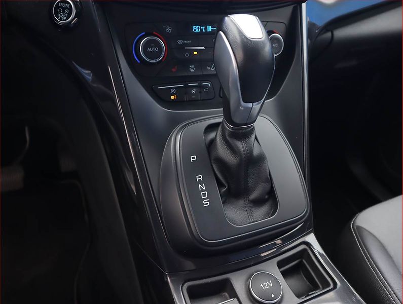 Ford Kuga (2016) 2.0 TDCi, 4X4, Automat, Kůže - fotka 16 z 21