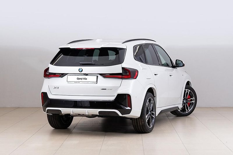 BMW X1 xDrive20d - fotka 3 z 13