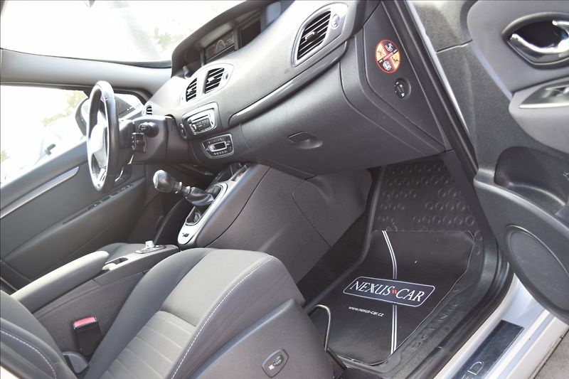 Renault Scénic 1,5 DCi 81KW KLIMA NAVI - fotka 39 z 43
