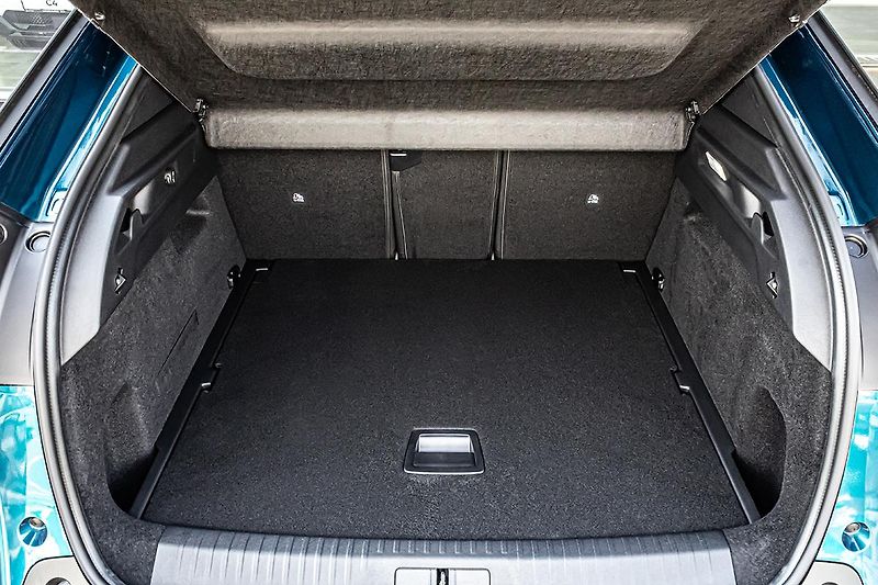 Peugeot 3008 (2026) 1,2 Hybrid 145 e-DCS6  BUSINES - fotka 7 z 14