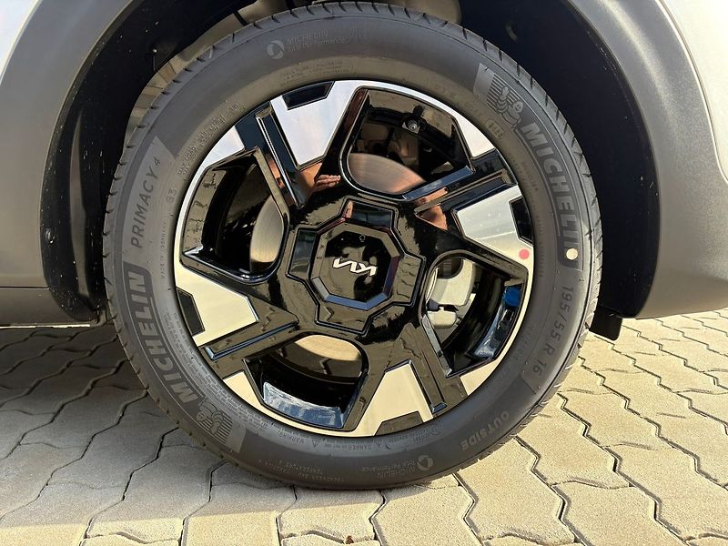 Kia Stonic (2025) 1,0 T-GDi GPF SPIN (2026) - fotka 9 z 11