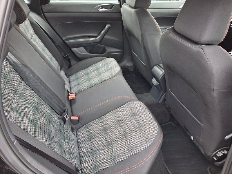 Volkswagen Polo (2023) GTI DSG 2,0TSi 152kW - fotka 14 z 34