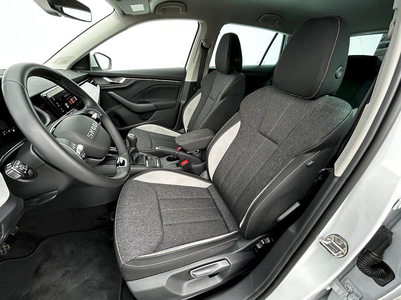 Škoda Scala (2025) 1.0 TSI 85kW MP6 Top Selection - fotka 24 z 34