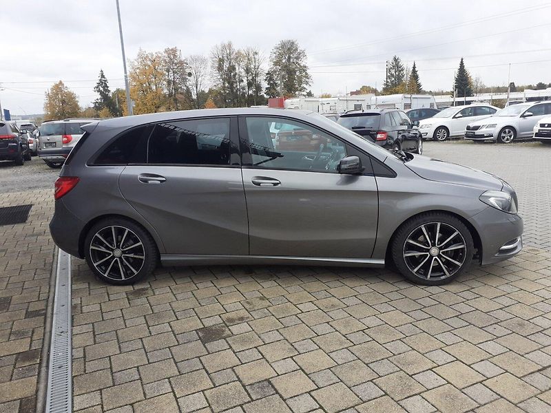 Mercedes-Benz Třídy B (2014) 180 1.5 CDi  AUTOMAT - fotka 3 z 38