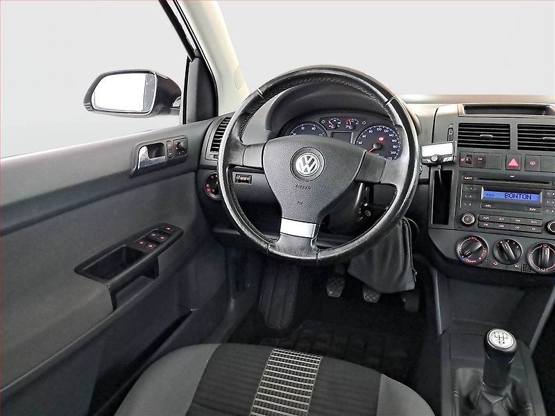 Volkswagen Polo (2009) 1.2 12V, Tempomat - fotka 7 z 16