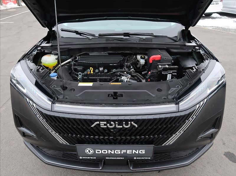 Dongfeng Mage (2026) 1,5 T 145 kW E2 DCT7 - fotka 23 z 24