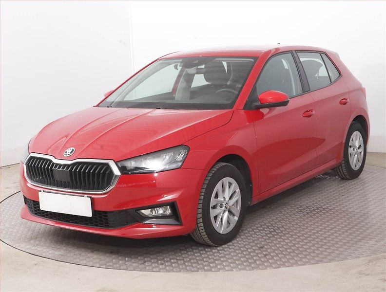 Škoda Fabia (2024) 1.0 TSI, Serv.kniha, Tempomat - fotka 2 z 15