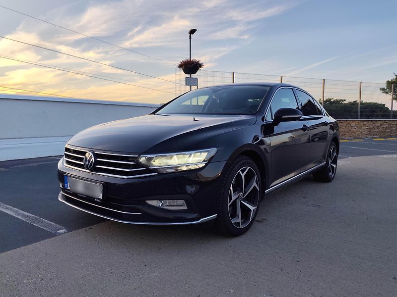 Volkswagen Passat (2021) 1.5tsi 110kw DSG, ČR, 1.maj. - fotka 1 z 24