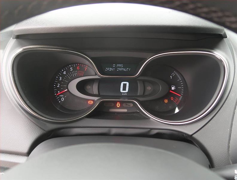 Renault Captur (2019) 1.3 TCe, Serv.kniha, Navi - fotka 11 z 18