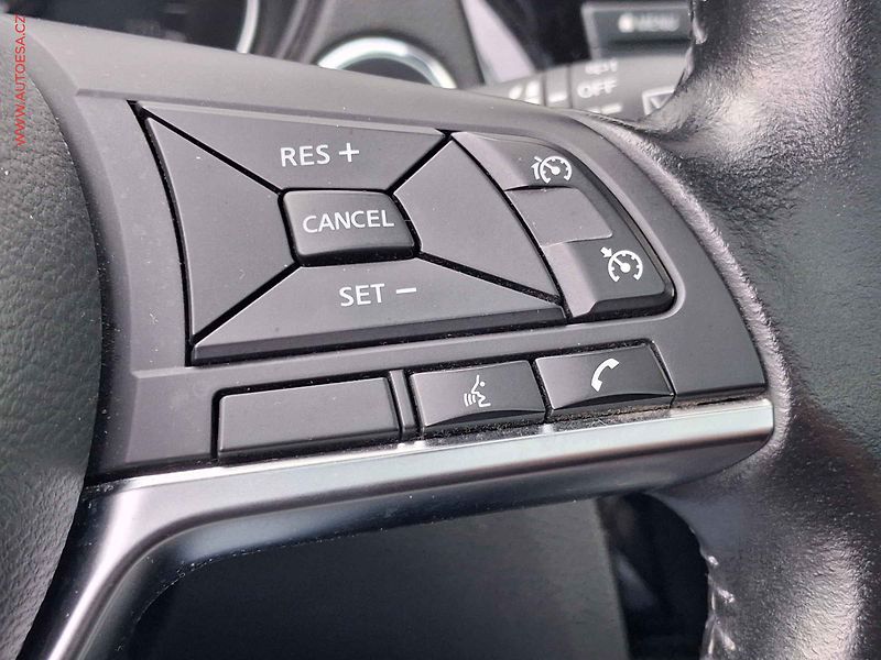 Nissan Qashqai (2019) 1.3DiG-T, N-Connecta, AT - fotka 15 z 21