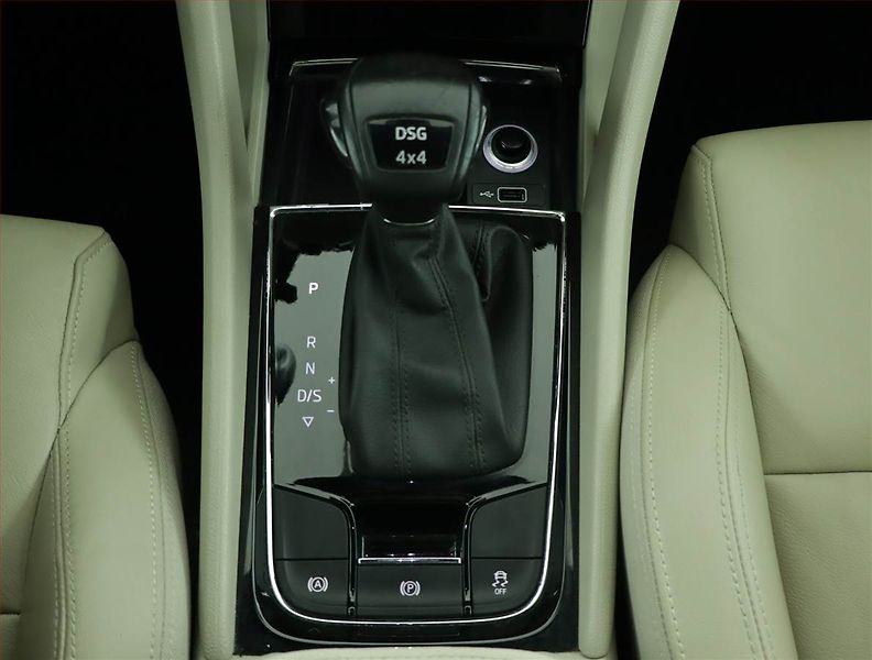 Škoda Karoq (2018) Style 2.0 TDI - fotka 13 z 17