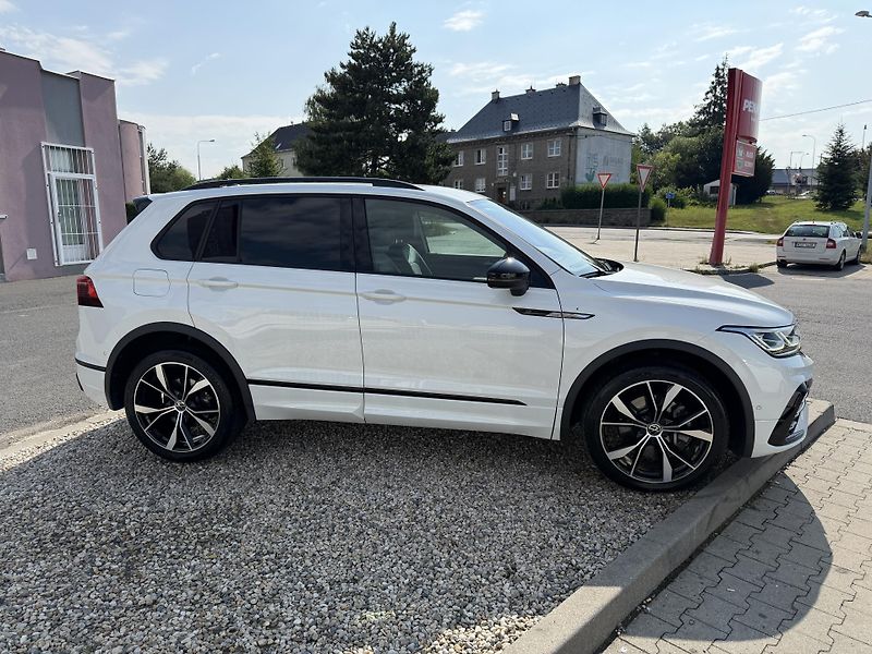 Volkswagen Tiguan R-Line 2,0 TSi/180kW 4x4 DSG - fotka 8 z 114