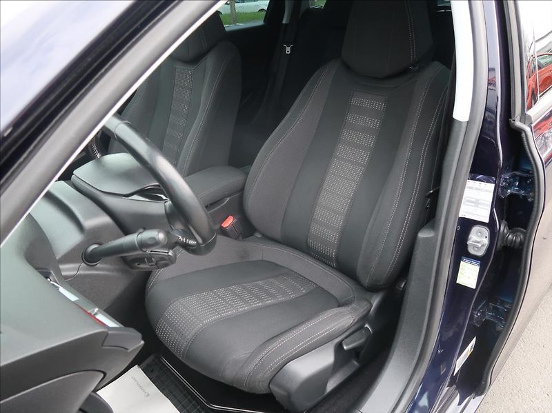 Peugeot 308 2,0 BHDi,110kW,BusinessLine - fotka 10 z 24