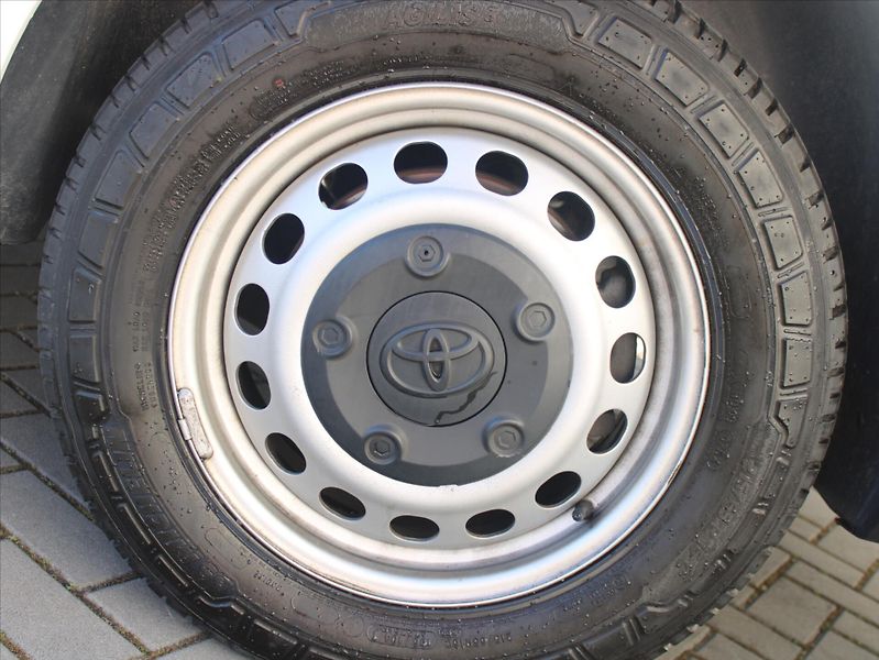 Toyota ProAce 2,0 D-4D 9míst L2 ČR 1.maj  Ko - fotka 21 z 22