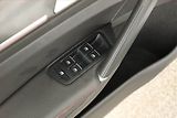 Volkswagen Golf (2019) 2.0 GTI Performance - náhled 14