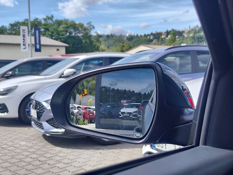 Hyundai i30 1.5 T-GDI/103kW N-Line DCT - fotka 15 z 34