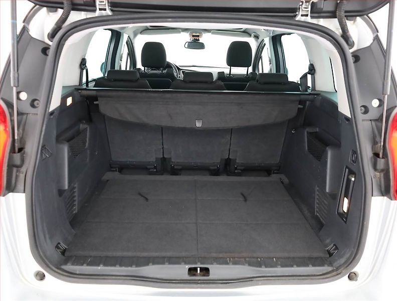 Peugeot 5008 (2011) 1.6 HDi, nová STK, Tažné - fotka 14 z 14