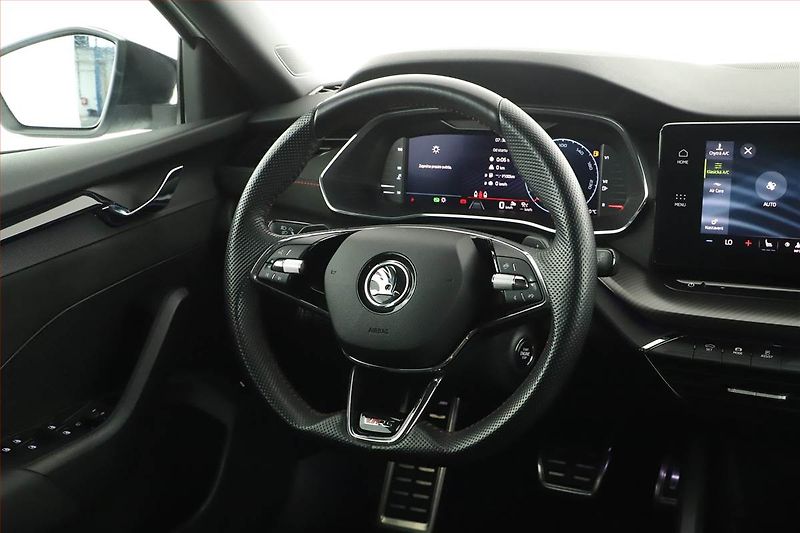 Škoda Octavia (2024) RS 2.0 TDI 4x4 - fotka 11 z 27