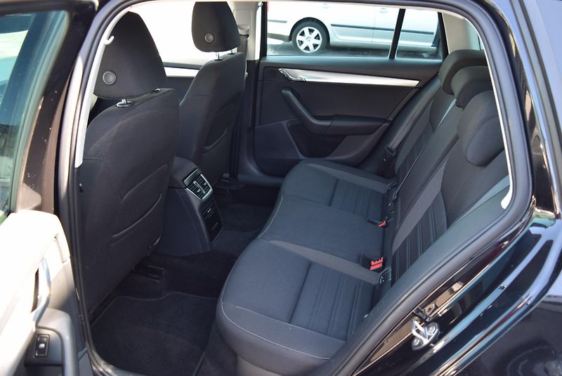 Škoda Octavia (2020) 2.0TDI 110kw AMBITION DSG TAŽ  - fotka 16 z 50