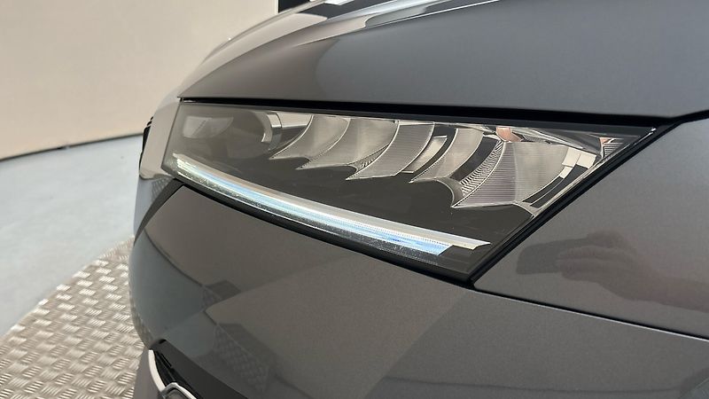 Škoda Octavia 1.5 TSI Style Combi - fotka 18 z 25