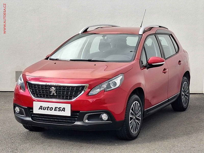 Peugeot 2008 (2018) 1.2 PT, 1.maj,ČR, Active - fotka 3 z 15