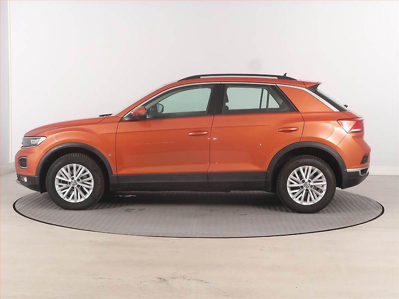 Volkswagen T-Roc (2020) 2.0 TDI 4Motion - fotka 3 z 15