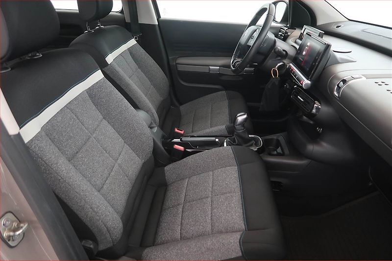 Renault Trafic (2017) 1.6 dCi, Bus, 8Míst, ČR, DPH - fotka 7 z 16