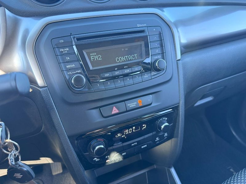 Suzuki Vitara (2021) 1,4i 95 KW HYBRID TAŽNÉ 1. MAJ - fotka 26 z 45