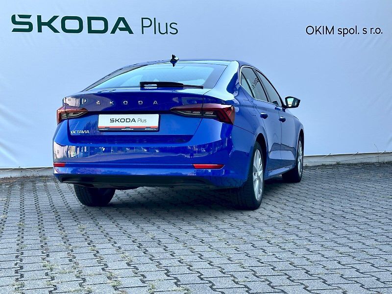 Škoda Octavia (2023) 1.0 TSI 81kW Style - fotka 2 z 23