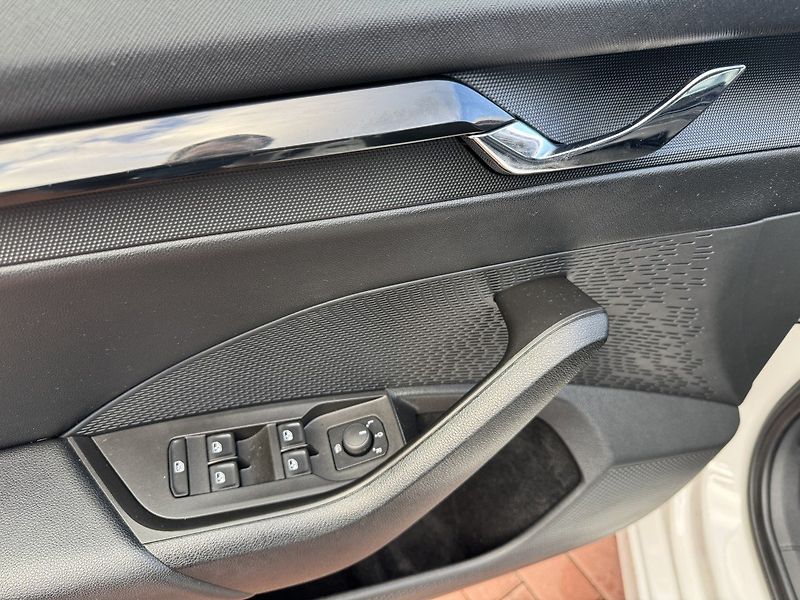 Škoda Octavia (2020) 2.0TDi LED Digi Klima - fotka 27 z 50