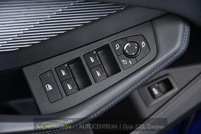 BMW Řada 1 118d M-SPORT 1M ČR HUD  - fotka 24 z 54