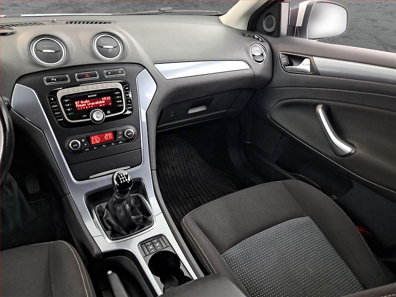 Ford Mondeo (2010) 1.6 i, po STK, v dobrém stavu - fotka 8 z 15
