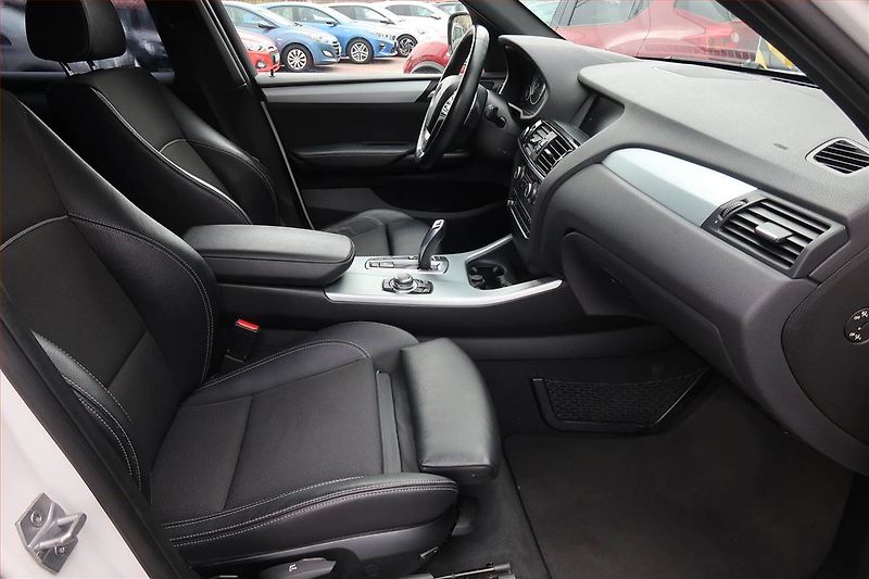 BMW X3 (2014) M Sport xDrive20d, 4X4 - fotka 9 z 21