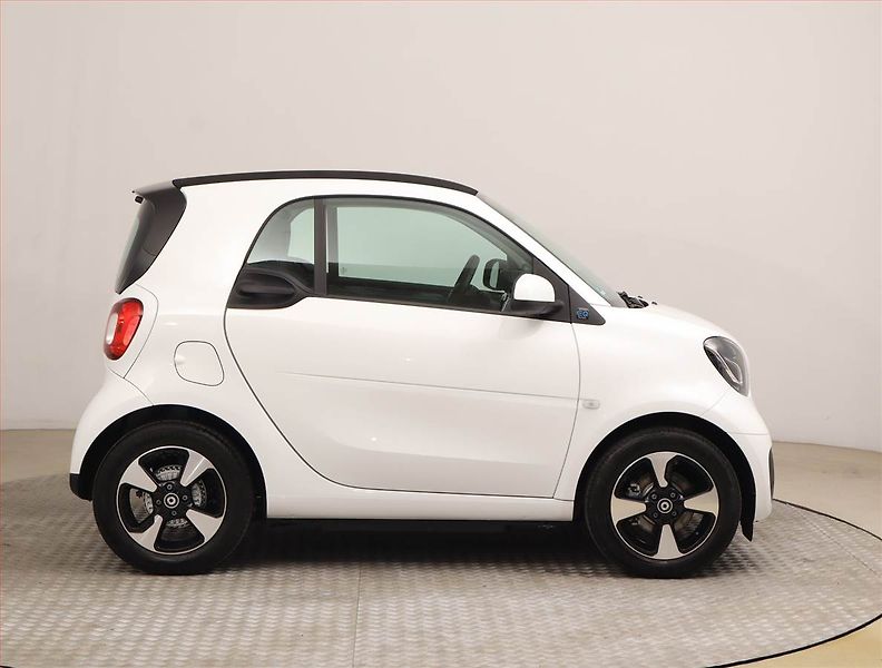 Smart Fortwo (2022) electric drive, SoH 96% - fotka 6 z 22