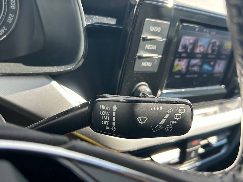 Škoda Scala Ambition 6MP 1,0TSI - fotka 14 z 22