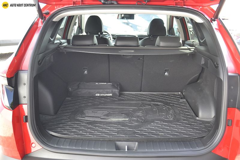 Hyundai Tucson 1.6T-GDI PREMIUM LUXURY 7DCT M - fotka 20 z 53