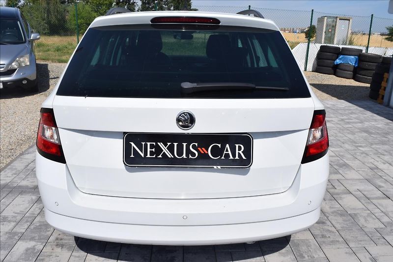 Škoda Fabia 1,2 TSI 66KW TOP VÝBAVA - fotka 6 z 49