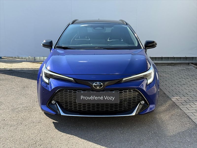 Toyota Corolla 1,8 GR sport, Hybrid - fotka 2 z 22